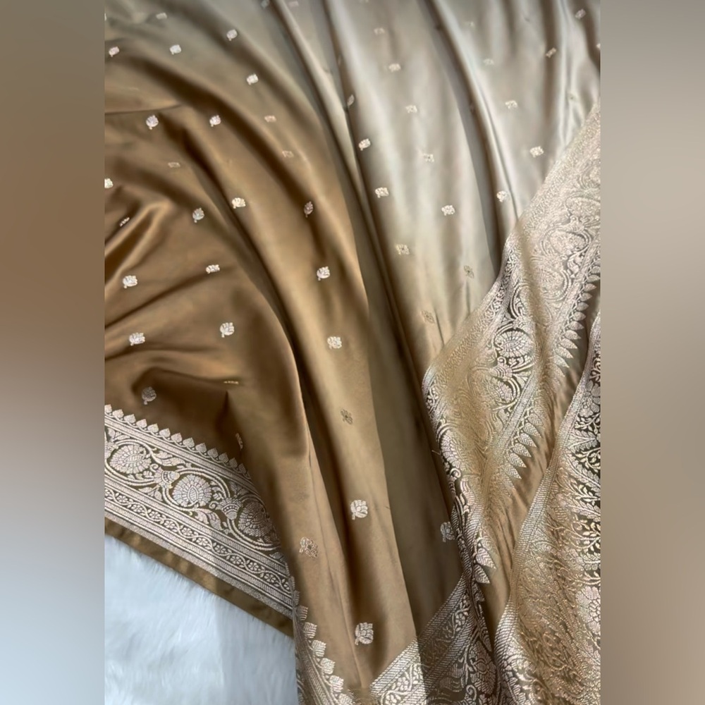 Mushru silk saree set